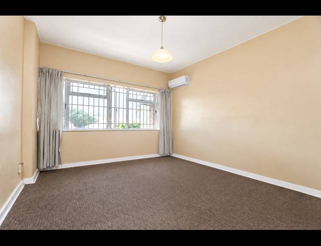 1.5 BEDROOM APARTMENT FOR SALE IN MORNINGSIDE